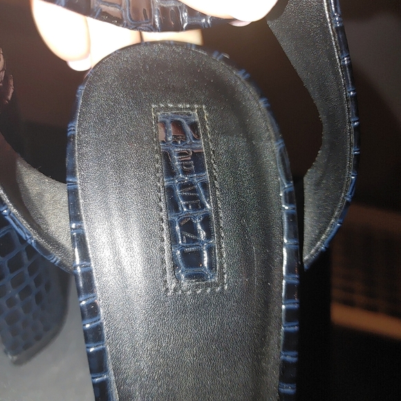 Forever 21 Black Croc-Embossed Strappy Heels, Size 9, NWT - Picture 7 of 8